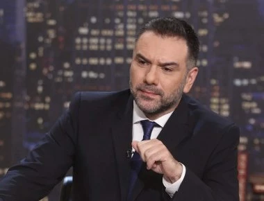 Γ. Αρναούτογλου: Δημοσιεύει για πρώτη φορά φωτογραφία με τη νέα του σύντροφο (φωτο)